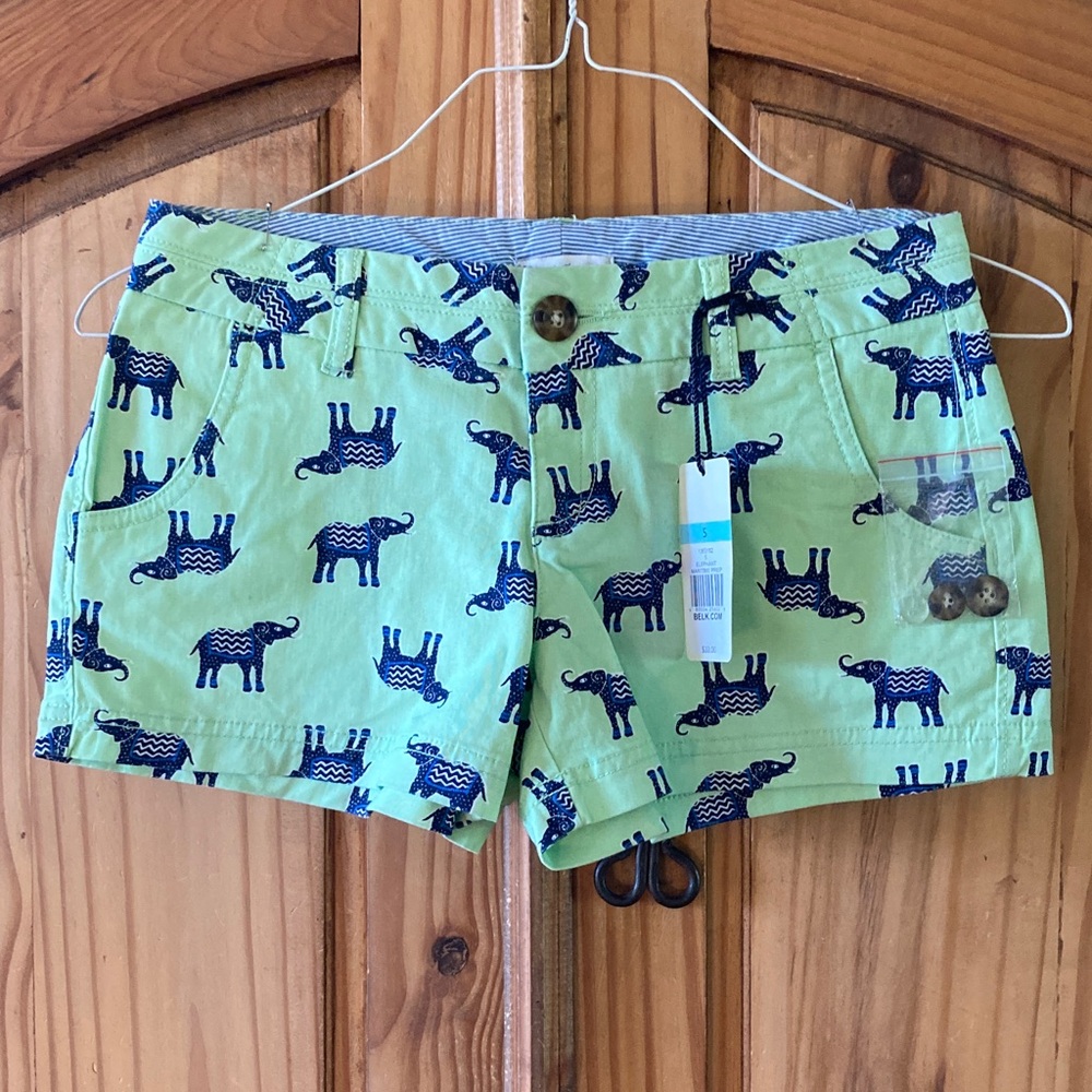 Red Camel green blue elephant chino shorts size 5 - NWT